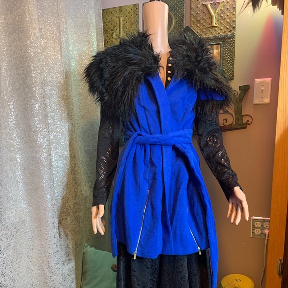 Christian Siriano Jackets & Blazers - Lane Bryant SZ 14/16 cobalt w/blk faux fur collar